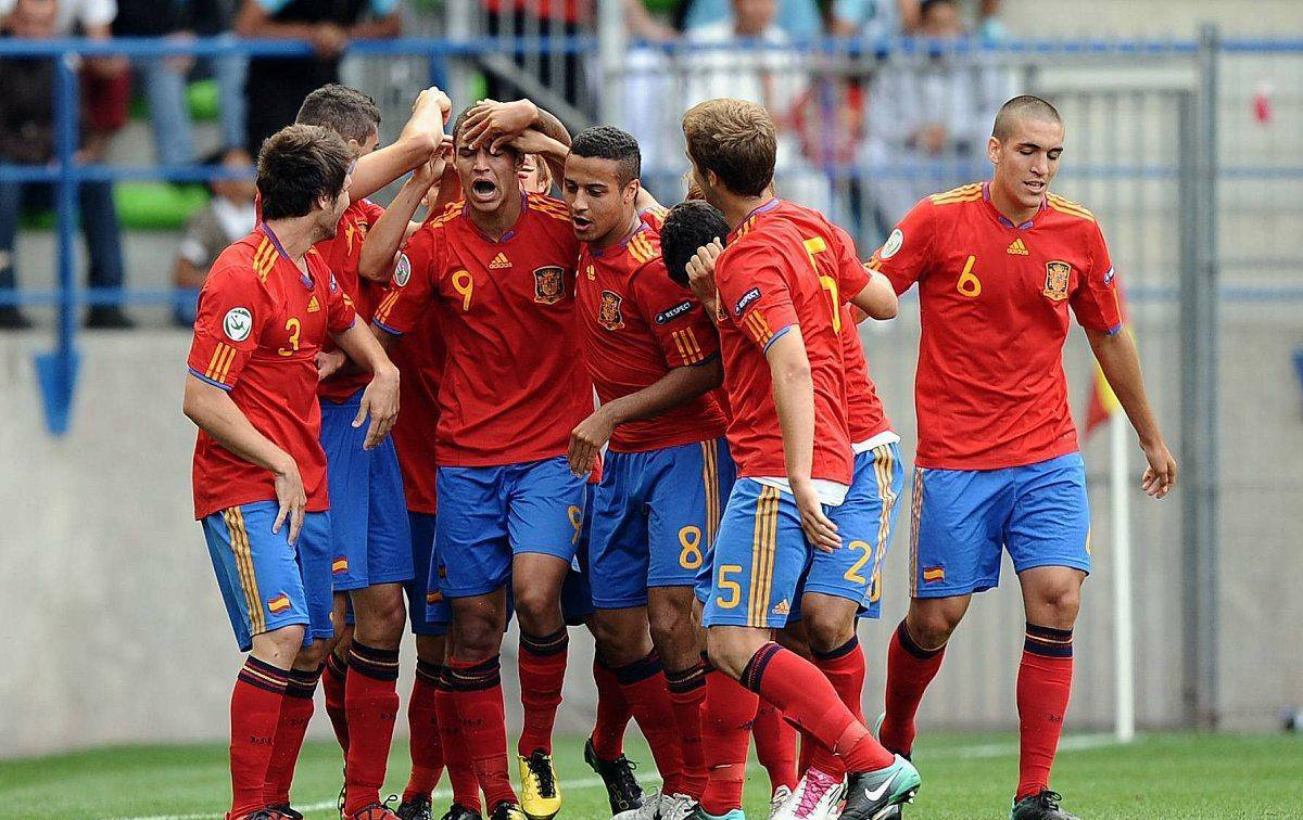 西班牙国家队在比赛中展现出众实力的简单介绍