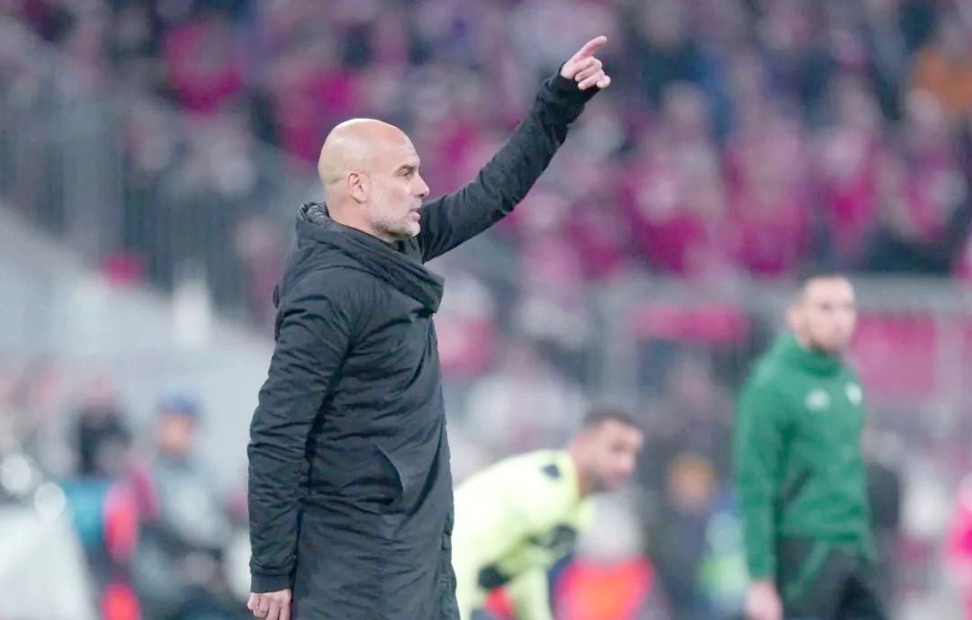 曼联艰难逼平拜仁，晋级欧冠四强