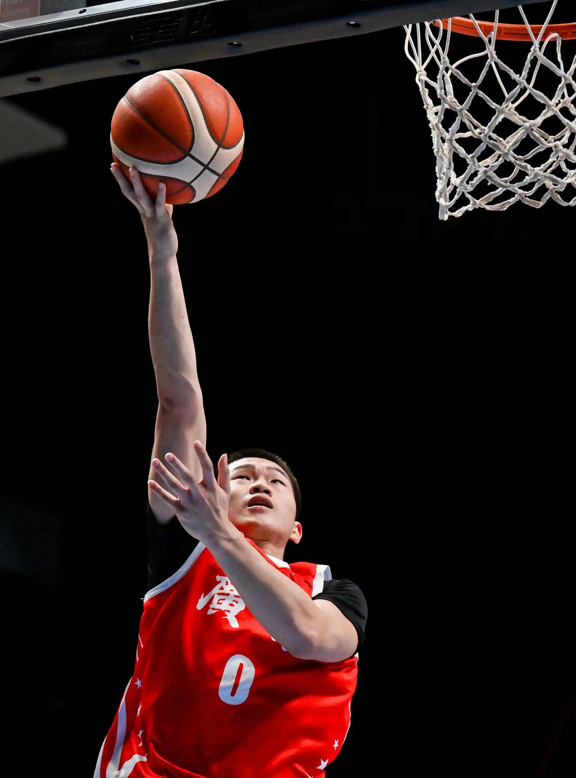 1xbet体育娱乐-包含心有所向，篮球比赛的荣耀向坚持者屈服的词条