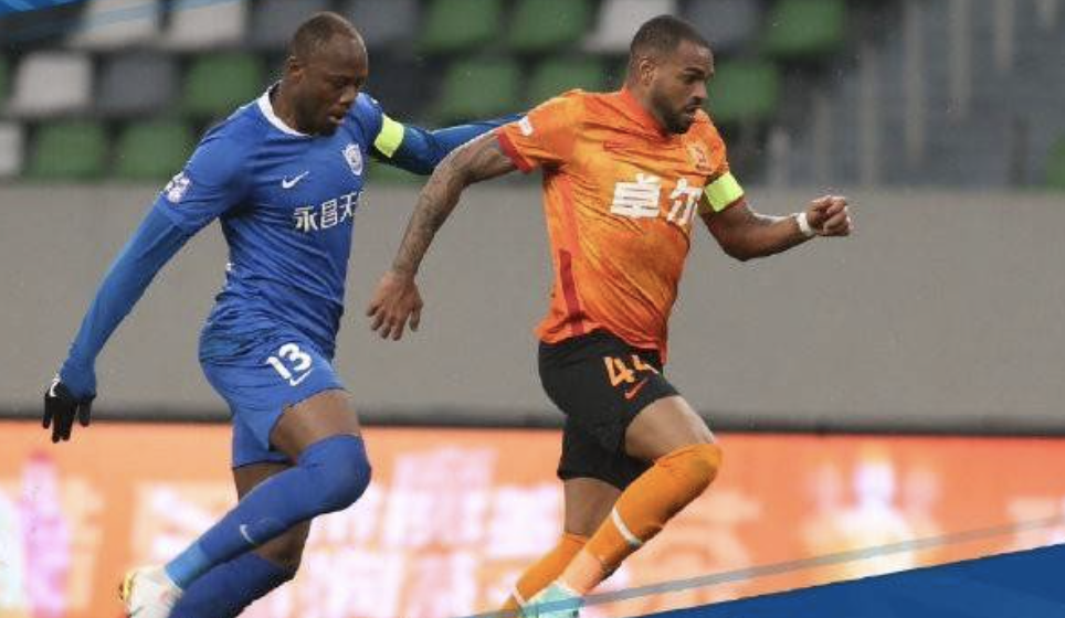 1xbet体育网站-大连一方保持不败，攀升积分榜前列